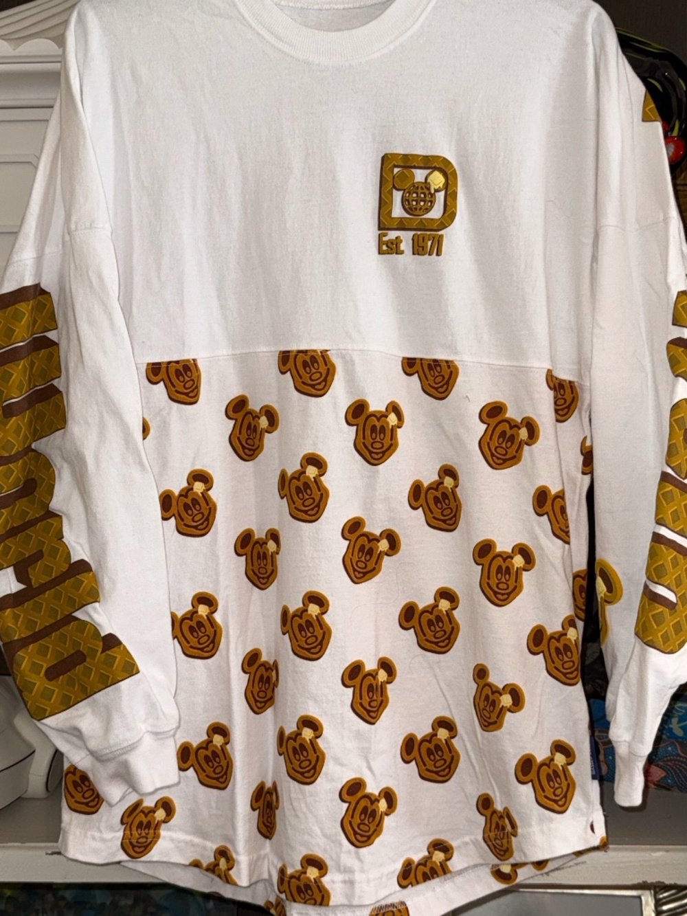Disney Small spirit jersey mickey waffles icon shirt Small S - Picture 3 of 5